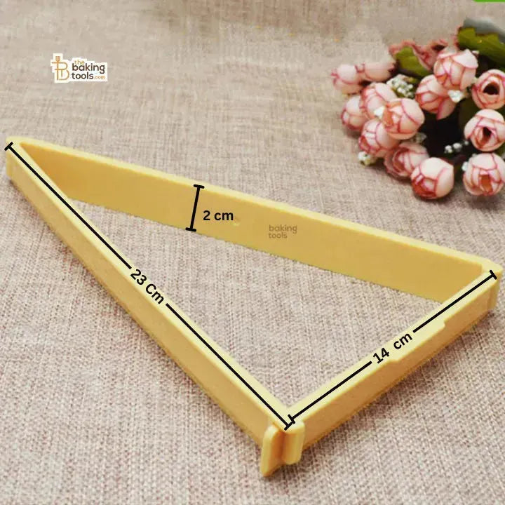 Croissant Dough Cutters โ Triangle Bread Line Folding Baking Mold ๐๐ฅ - thebakingtools.com